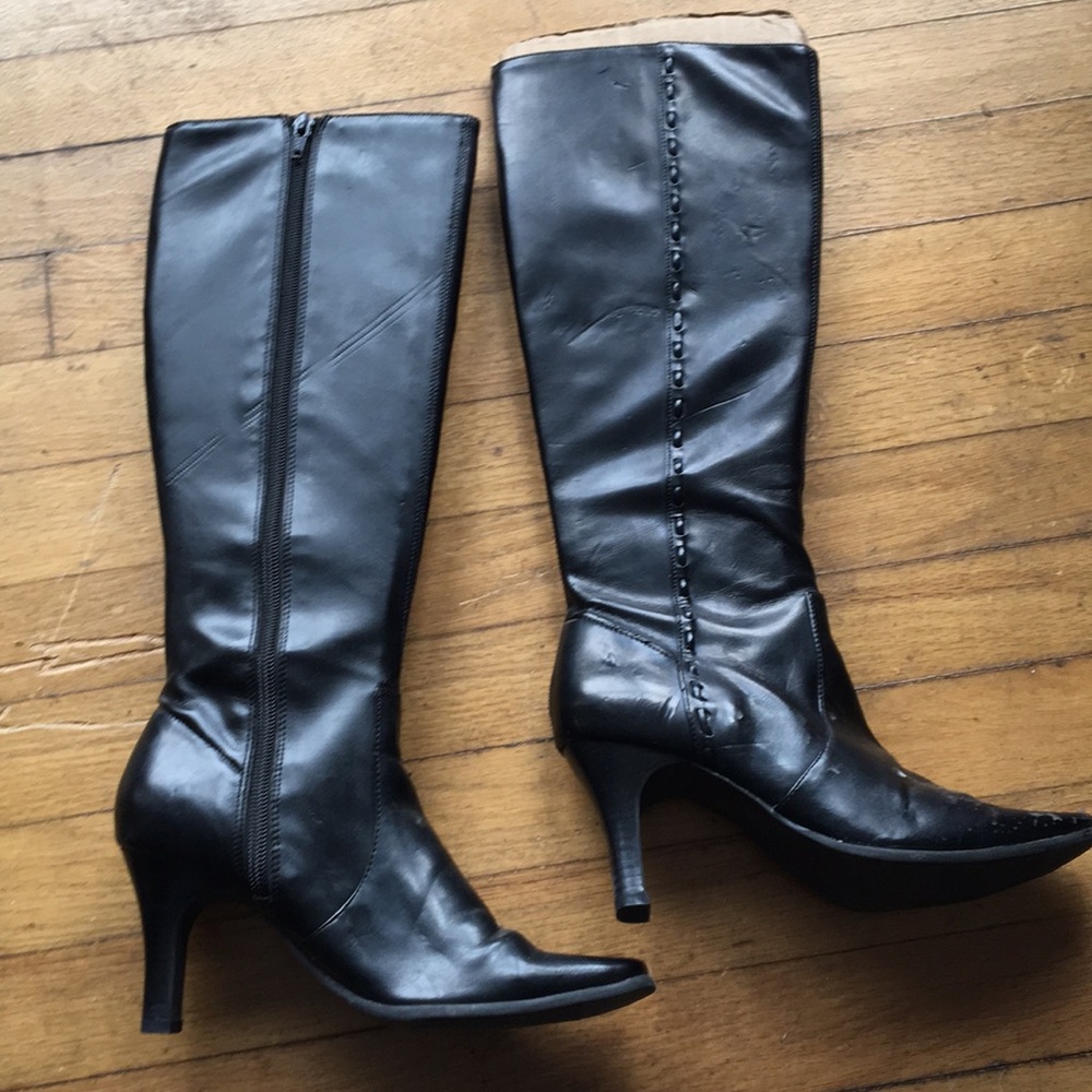 Black Heeled Boots